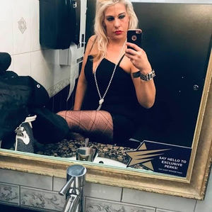 Meet your Posher, Denise lynn